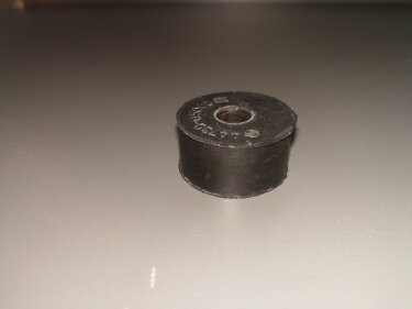 Втулка амортизатора переднего верхняя  HD 65/72/78