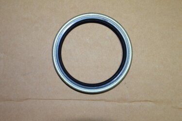 Сальник передней ступицы Foton 1049 (2.8), 1043 (3.7)