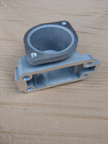 Водяной коллектор (корпус термостата) Foton 1043-1 (3.3)