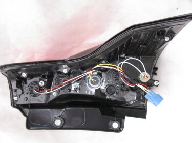 Фонарь задний левый LC 150 2018-...