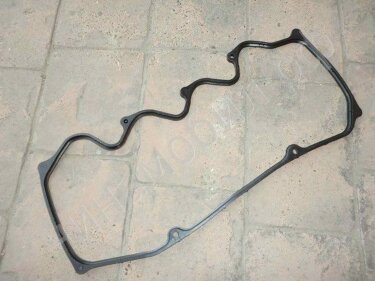 Прокладка клапанной крышки (с бортиком) Chery Amulet/Karry KLM