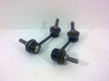 Стойка стабилизатора задняя L Chery Eastar KLM