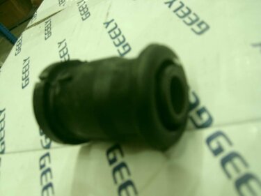 Сайлентблок рычага переднего передний Geely EC7/EC7RV KLM