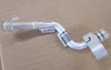 Трубка масляного радиатора металл. Geely EC-8