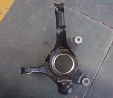 Кулак поворотный L Geely EX-7