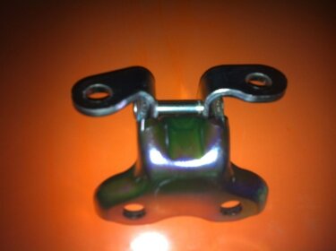 Петля двери верхняя задняя правая Geely EX-7