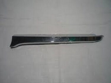 Накладка решетки радиатора L Geely MK (оригинал)