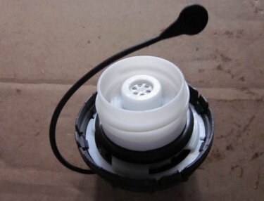 Пробка бензобака Geely SL