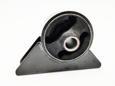 Подушка двигателя передняя Chery Eastar KIMIKO