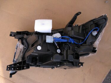 Фара передняя Prado 150 2018+