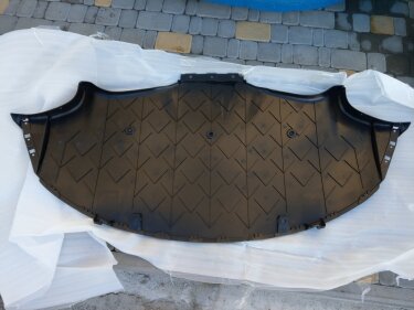 Защита бампера заднего Tesla Model 3