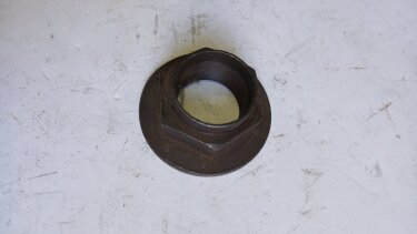 Гайка КПП FAW 1051