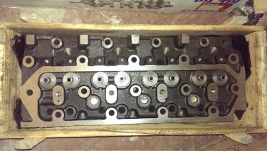 Головка блока цилиндров FAW 1031 (2.7)