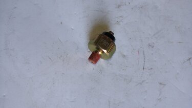 Датчик давления масла JAC 1045