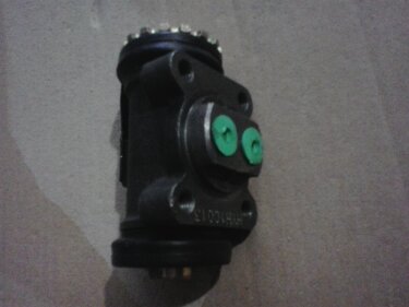 Цилиндр тормозной задний  (перепускной) FAW 1031, 1041