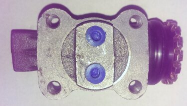 Цилиндр тормозной передний  (перепускной) FAW 1031, 1041