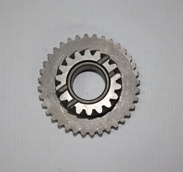 Шестерня 5-й передачи вала вторичного FAW 1031 (2.7)