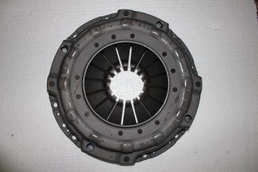 Диск сцепления нажимной  DF 1062,  3.86 (Богдан 40,)  (D=325mm)