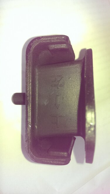 Подушка двигателя левая JAC 1045