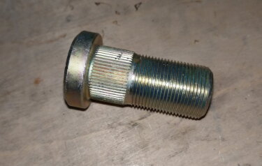 Шпилька передней ступицы (левая) JAC N56