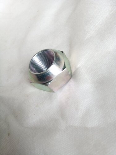 Гайка колесная задняя левая JAC N56