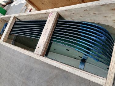 Стекло переднее (лобовое ) JAC N56