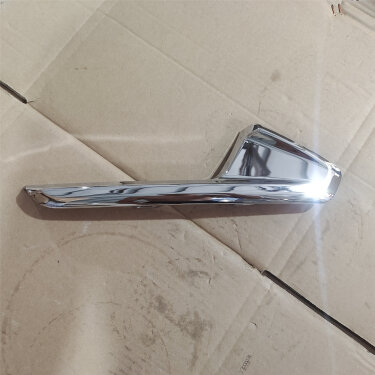 Накладка противотуманной  фары правая (хром) JAC T8