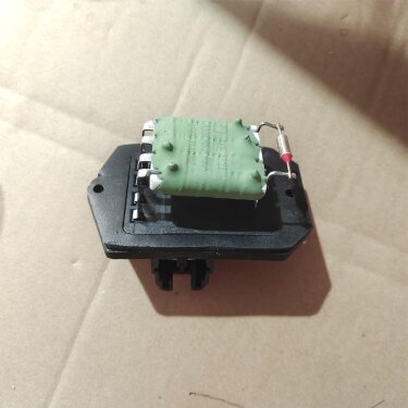 Резистор отопителя салона JAC T8