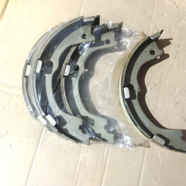 Колодки ручника JAC T6, T8