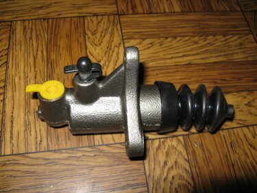 Цилиндр сцепления рабочий Foton 1049 (2.8)