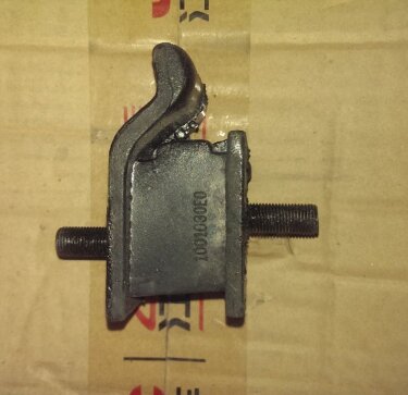 Подушка КПП  JAC 1045