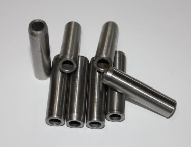 Втулка направляющая клапана Foton 1043 (3.7)