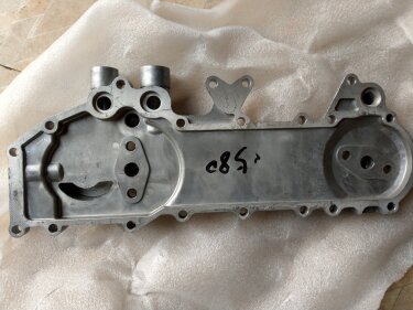 Крышка масляного радиатора FAW 1061